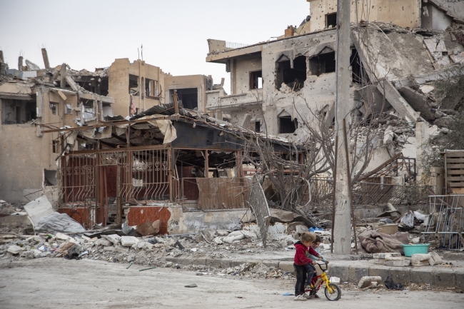 Uluslararası Af Örgütü: Rakka'daki hava operasyonlarında yüzlerce sivil öldü